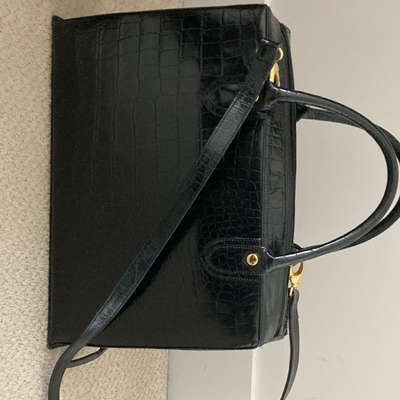 Briefcase:
Black Crocodile-Embossed Handbag/briefcase - Picture 1 of 3